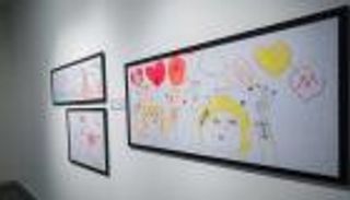 بالصور.. فنون اللاجئين في بينالي الشارقة للأطفال ترسم الأمل