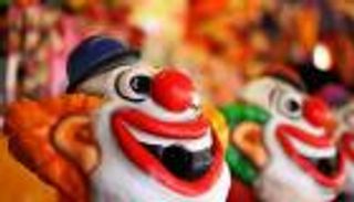 الضحك على الأخبار الحزينة.. دليل على ذكائك