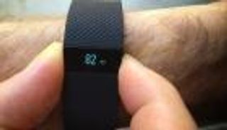 ساعة تحذرك من المرض قبل 12 ساعة من ظهوره