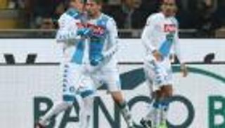 نابولي يسقط في فخ التعادل أمام باليرمو