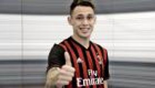 جناح جنوى ثالث صفقات ميلان الشتوية