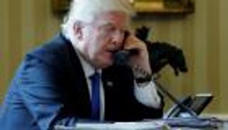 قرار ترامب بشأن الهجرة "يربك" شركات الطيران