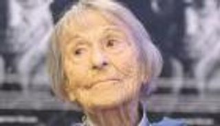 وفاة سكرتيرة جوبلز.. آخر شاهدة على نازية هتلر في ألمانيا