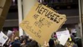 الديمقراطيون يحاولون إلغاء حظر السفر.. ووزارة العدل تتخلى عن ترامب