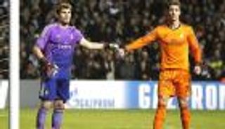 كاسياس ينحاز لرونالدو ضد جماهير الريال