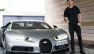 بالفيديو.. بوغاتي "تشيرون" تنضم إلى أسطول سيارات رونالدو