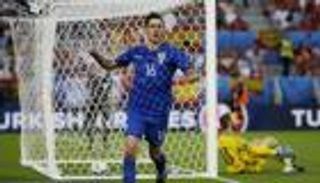 مهاجم ميلان يزيد غيابات كرواتيا في تصفيات المونديال