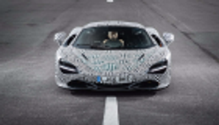 بالصور.. "ماكلارين" تكشف عن أسرع سيارة في تاريخها