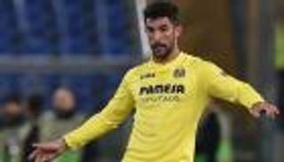 مدافع فياريال يسخر من تصريحات رئيس برشلونة