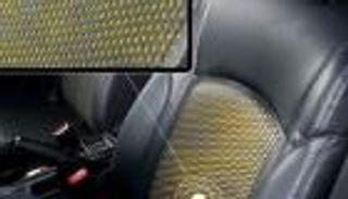 نيسان تبتكر مقعدا للسيارات يقلل من حوادث المرور