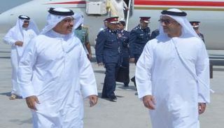 سيف بن زايد يستقبل وزير الداخلية البحريني 
