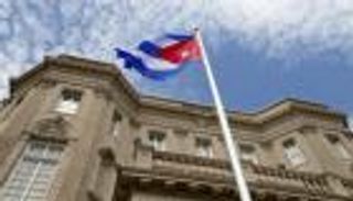 أمريكا تطرد 15 دبلوماسيا كوبيا