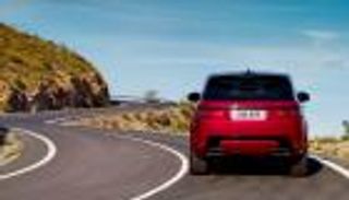 "رينج روفر سبورت" الجديدة في معرض دبي الدولي للسيارات