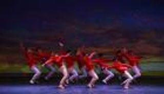 "نسيم البحر البرتقالي".. رقصات صينية على مسارح البحرين