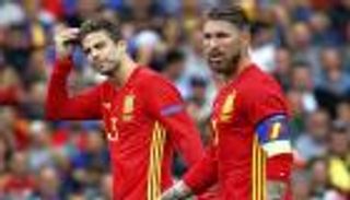 بيكيه ينفي وجود مشاكل مع راموس