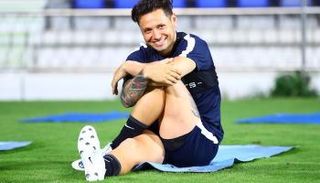 زاراتي لاعب النصر الإماراتي 