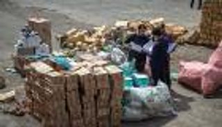 تهريب السلع والركود الاقتصادي يغلقان مصانع إيران