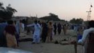 18 قتيلا في هجوم انتحاري استهدف مزارا دينيا بباكستان