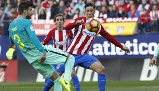 استفتاء كتالونيا يلقي بظلاله على مباراة أتلتيكو وبرشلونة