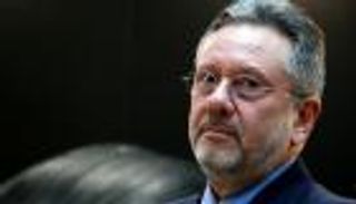 نجل أودري هيبورن يقاضي مؤسسة خيرية تحمل اسم والدته