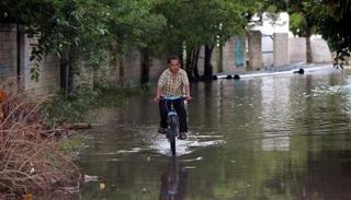 الإعصار نيت يهدد الولايات المتحدة - رويترز 