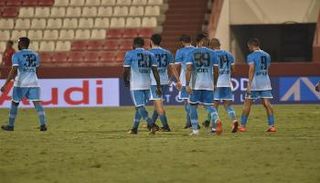 دبا الفجيرة يلحق أول هزيمة بالوحدة في كأس الخليج العربي