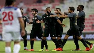 شباب الأهلي دبي يتعادل مع الشارقة في مباراة مثيرة