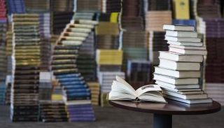 دائرة الثقافة والسياحة تستعرض صناعة النشر 