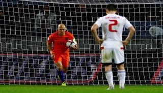 روبين يبقي على أمال هولندا الضعيفة في بلوغ المونديال