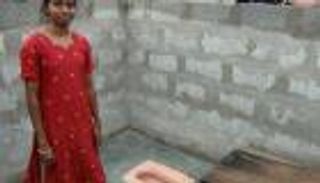 مسؤول هندي يناشد الرجال إهداء المراحيض لزوجاتهم