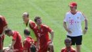 مولر يستغل هاينكس لانتقاد أنشيلوتي