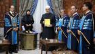 بالصور.. دكتوراه فخرية لشيخ الأزهر من جامعة تايلاندية