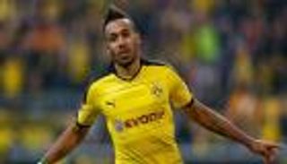 أوباميانج يرفض تمديد عقده مع دورتموند ويسعى للرحيل