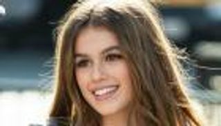 كايا جربر تنجو من مخالفة مرورية في "اليوم المحظوظ"