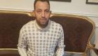 حارس عقار وراء سرقة 30 ألف جنيه من والد محمد صلاح