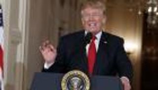 ترامب يعلن استراتيجية جديدة بشأن نووي إيران الجمعة