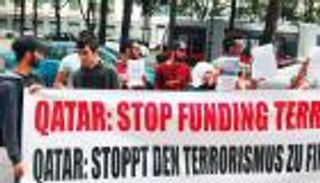 وقفة أمام سفارة قطر بفيينا تندد بإرهاب "الحمدين"