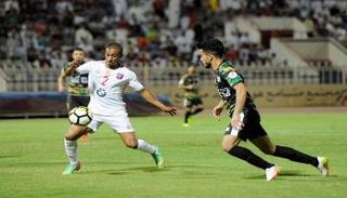 الكويت ينفرد بصدارة الدوري بالفوز على العربي