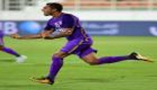 دوجلاس يقود العين لفوز مثير على عجمان في الدوري الإماراتي