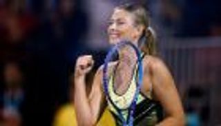 شارابوفا تتوج بأول بطولة بعد العودة من الإيقاف