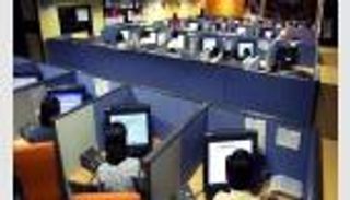 300 ألف هندي في اليابان لإنقاذ الحكومة