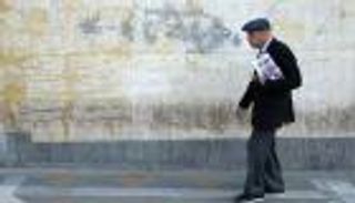 بالصور.. الخوف يخيم على إيران بعد استراتيجية ترامب 