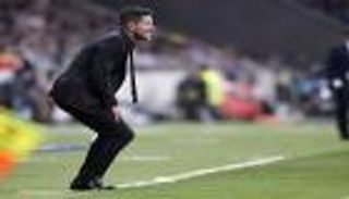 سيميوني يصف التعادل ضد برشلونة بالعادل