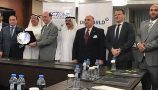 التوقيع على شراكة بين موانئ دبي وقناة السويس