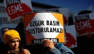 إلغاء 889 تصريحا صحفيا خلال 2016 في تركيا