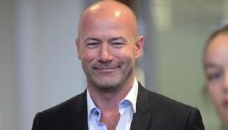 شيرار نجم إنجلترا السابق