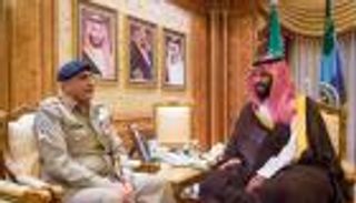 محمد بن سلمان يبحث العلاقات العسكرية مع قائد الجيش الباكستاني