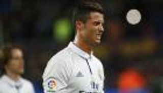 رفض رونالدو تسوية مشكلة الضرائب يعرضه للسجن