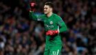 ووكر: إديرسون أنقذ المان سيتي أمام نابولي