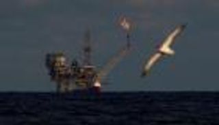 تفكيك شبكة لتهريب الديزل الليبي لأوروبا